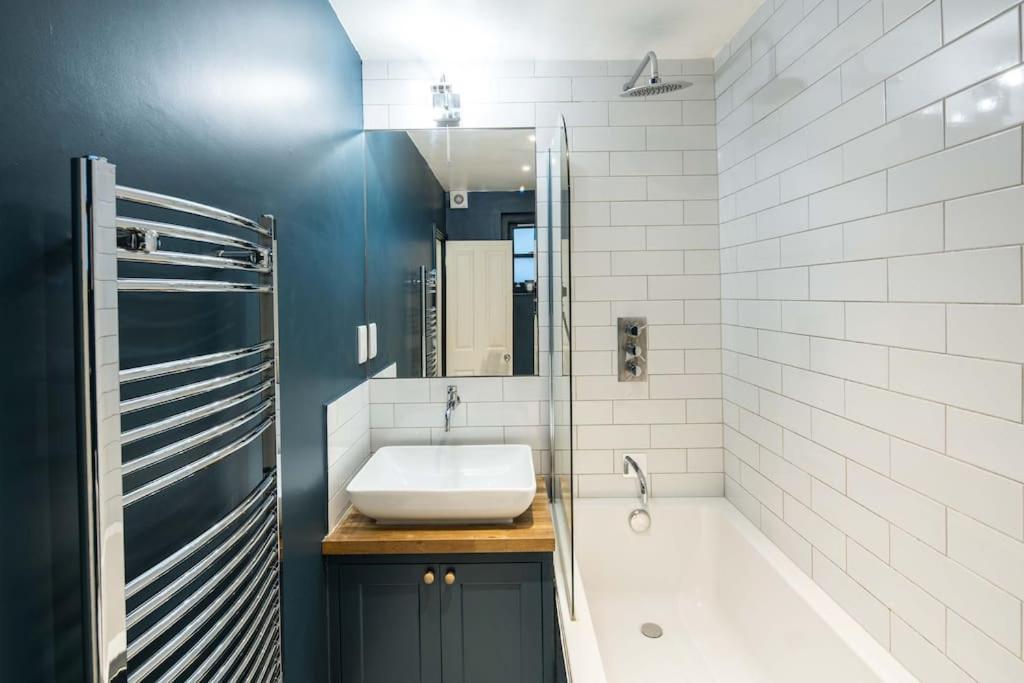 Apartament Superb Retreat Central Next Tube Londyn Zewnętrze zdjęcie